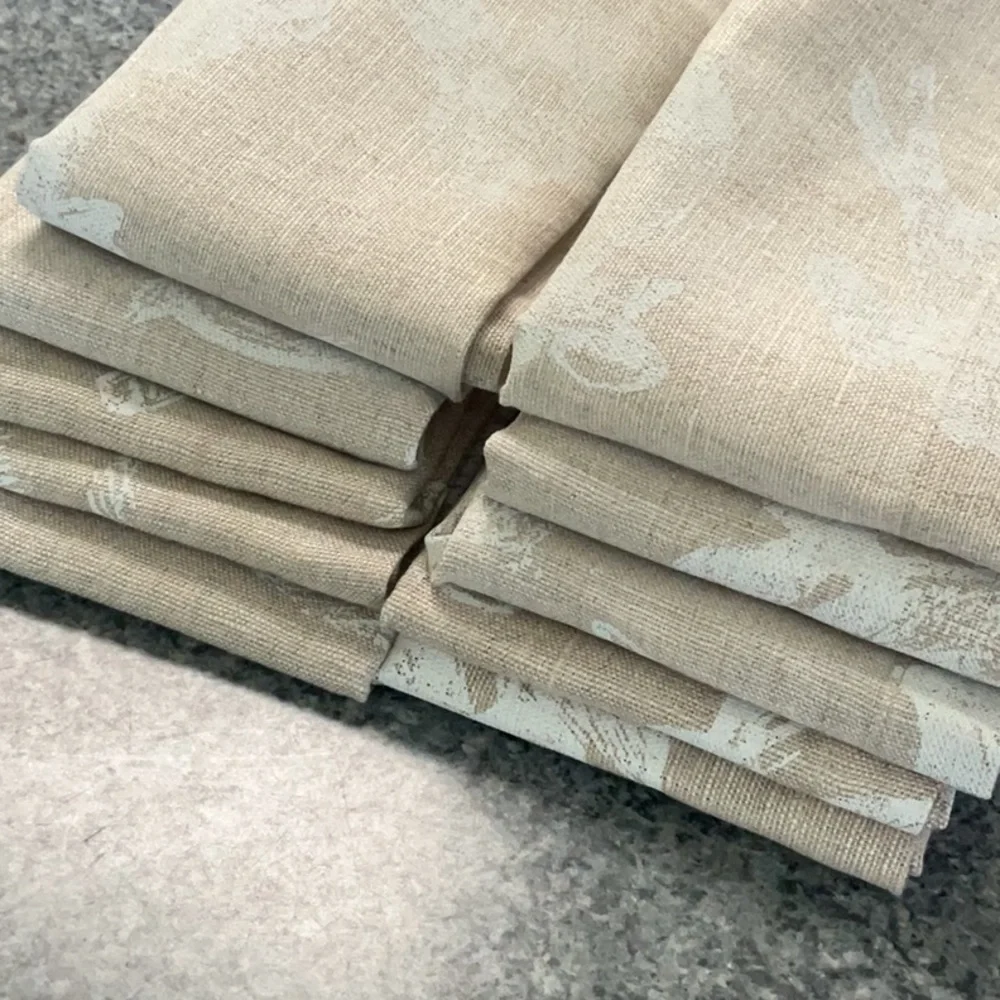 Pottery Barn Bunnies and Rabbits table runner and 10 napkins. New-never used.